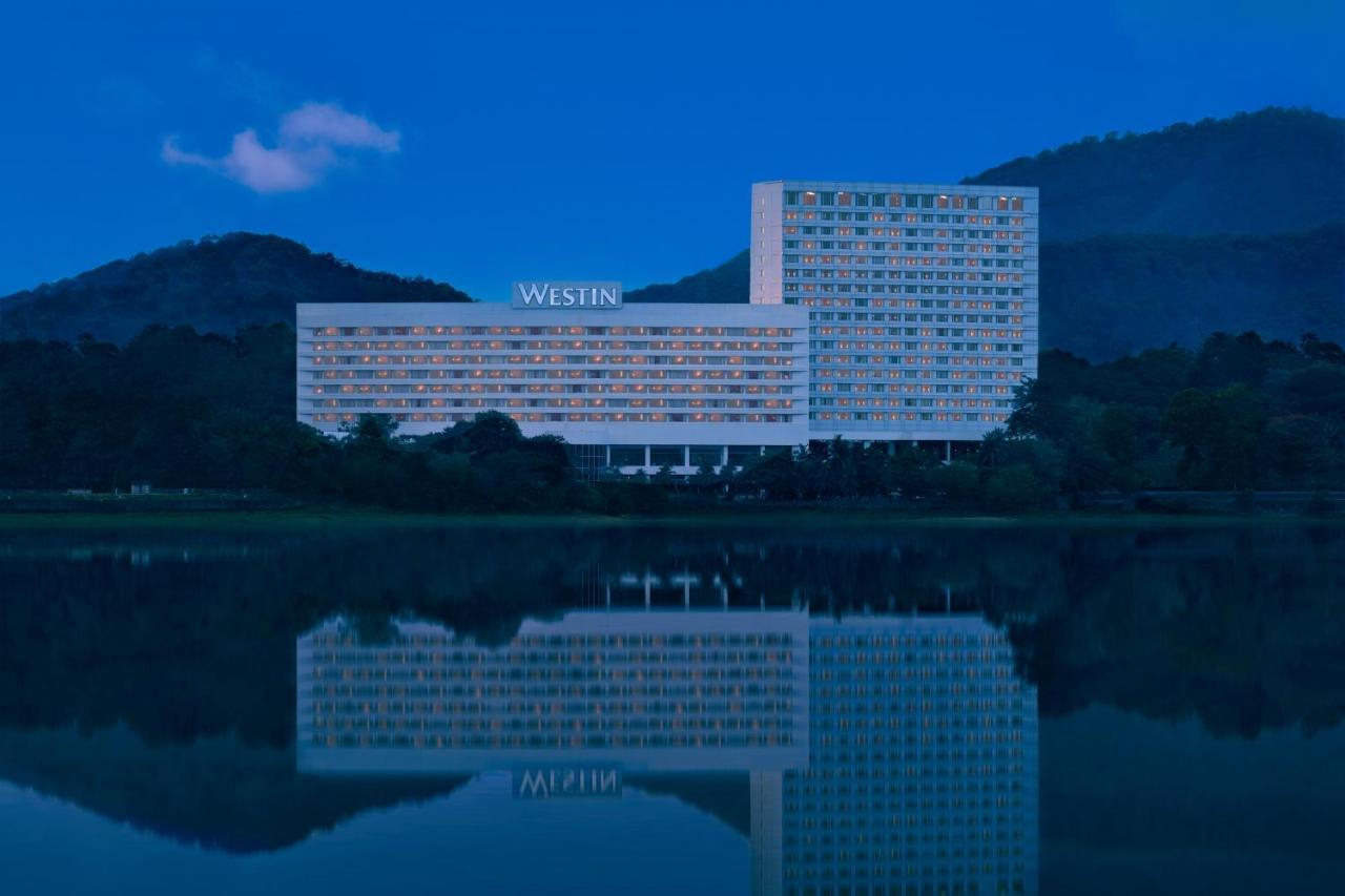 The Westin Mumbai Powai Lake Exterior photo